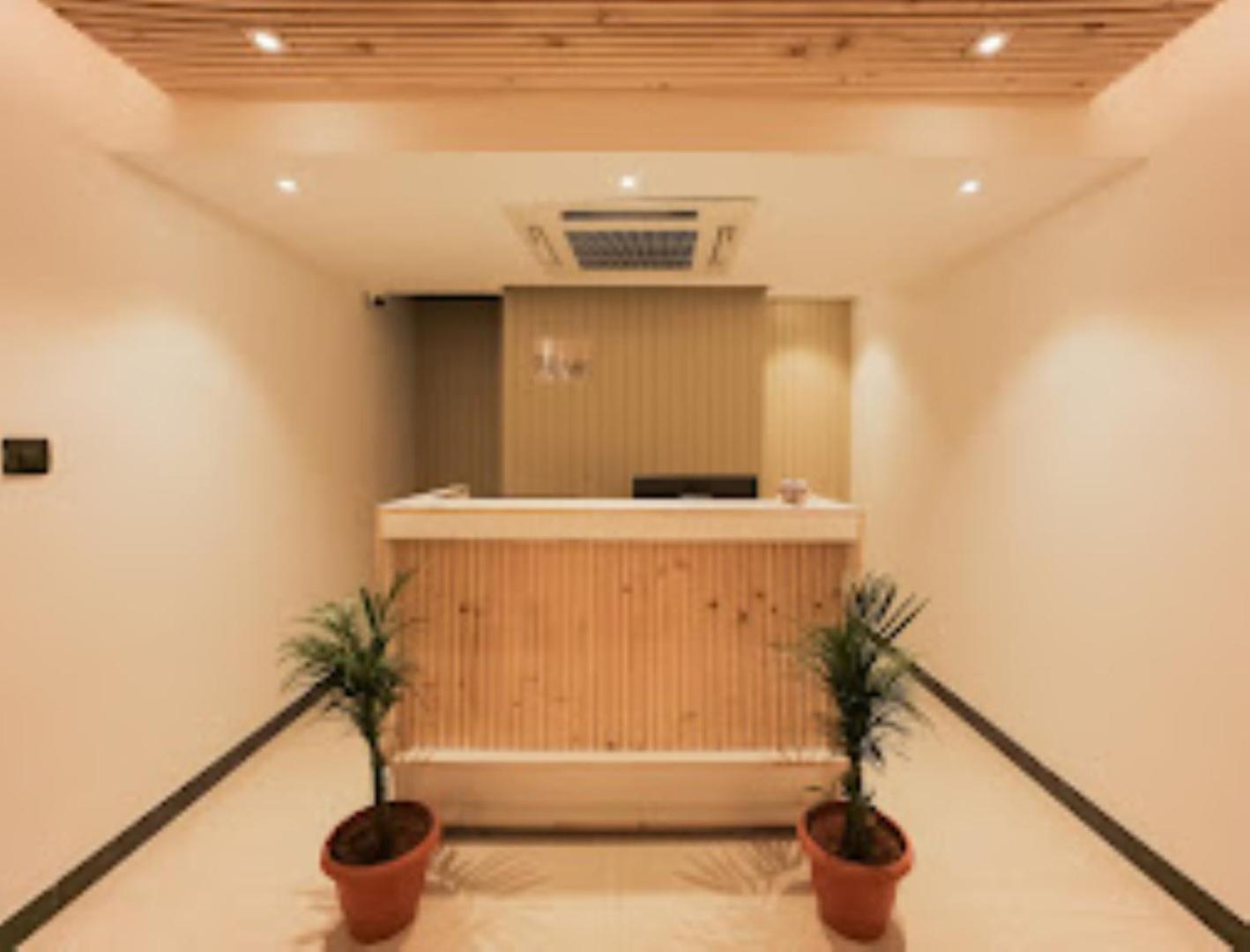 Max Prime, Madurai Hotel Bagian luar foto